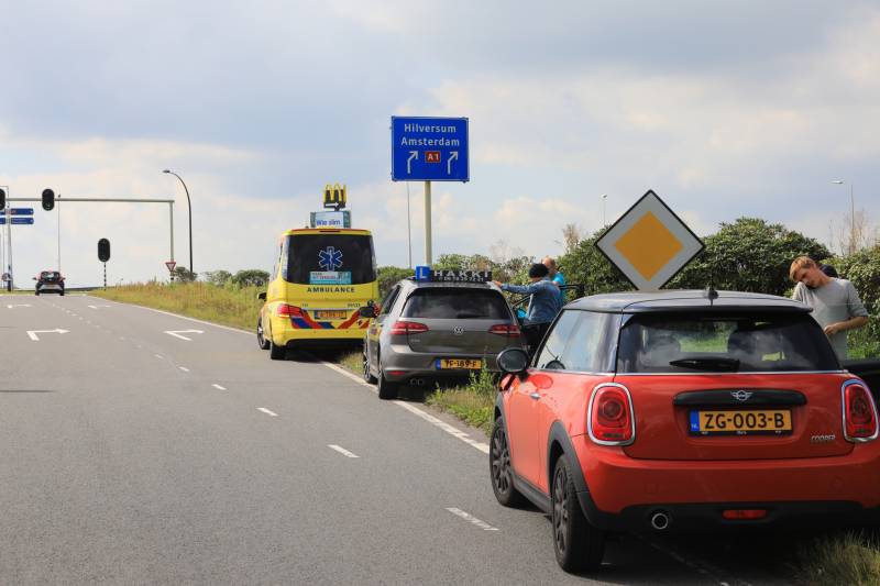 Kettingbotsing met lesauto