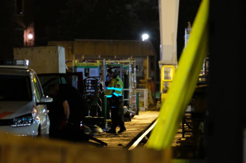 Persoon zwaargewond na val in tank van schip