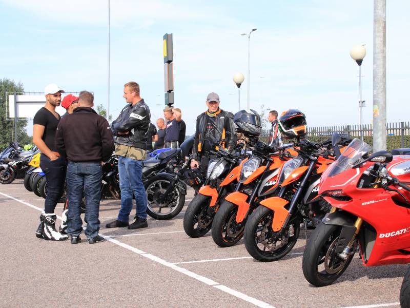 Motormeeting 'Wie rijdt?' druk bezocht