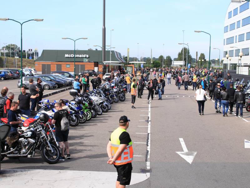 Motormeeting 'Wie rijdt?' druk bezocht