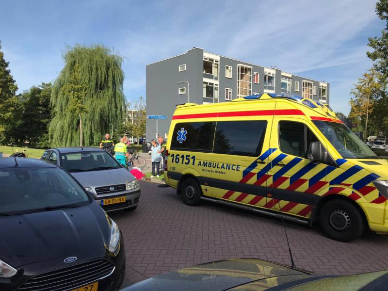 Fietser gewond na aanrijding met auto