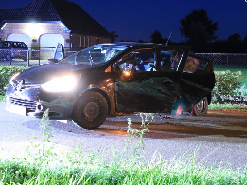 Meerdere gewonden bij aanrijding met drie auto's