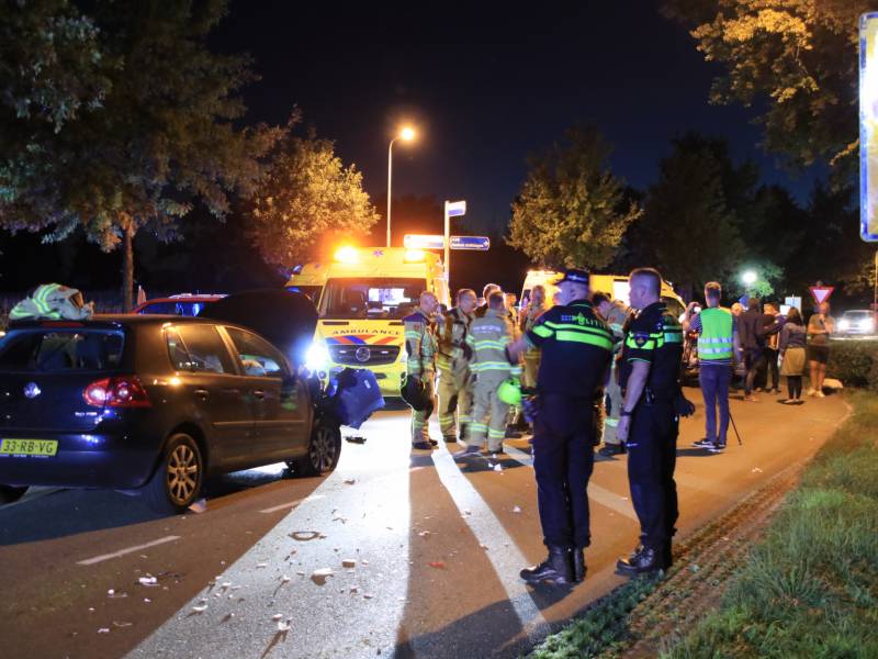 Meerdere gewonden bij aanrijding met drie auto's