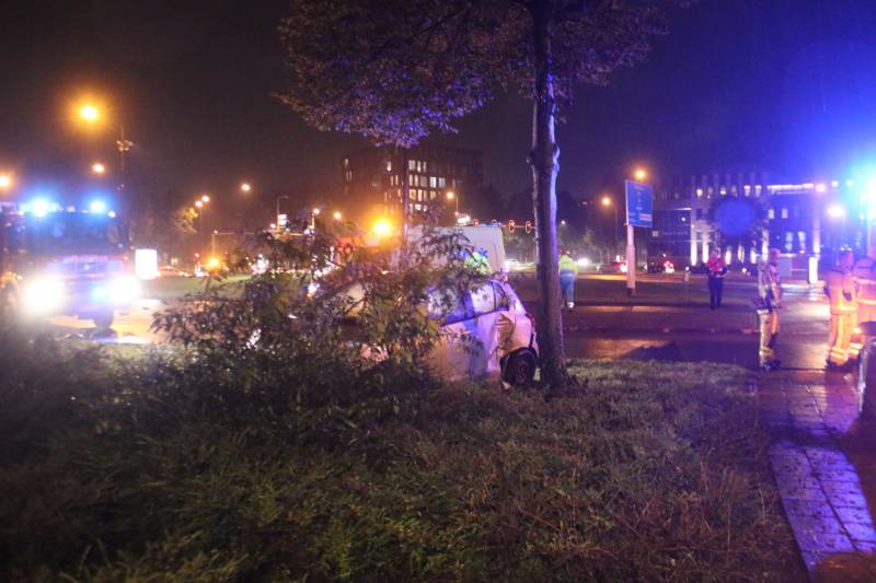 Flinke schade en gewonden na aanrijding