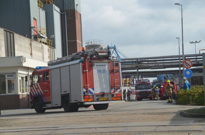 Lekkage ontstaan in een vat gevaarlijke stoffen bij ICL-IP