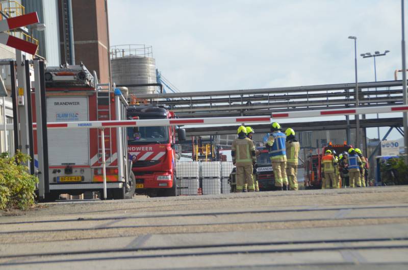 Lekkage ontstaan in een vat gevaarlijke stoffen bij ICL-IP