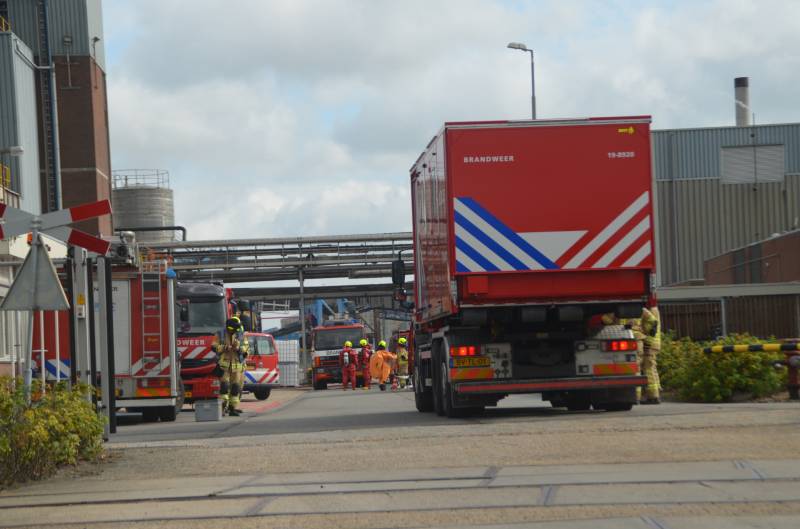 Lekkage ontstaan in een vat gevaarlijke stoffen bij ICL-IP