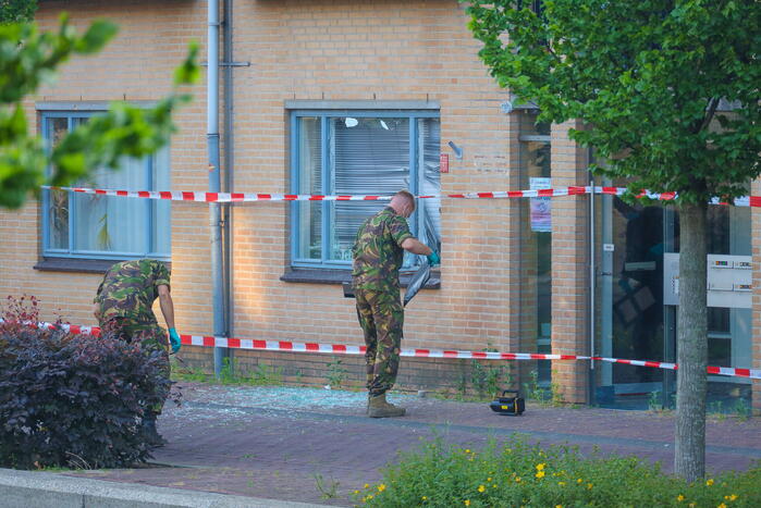 Twee mannen slaan op de vlucht na plofkraak