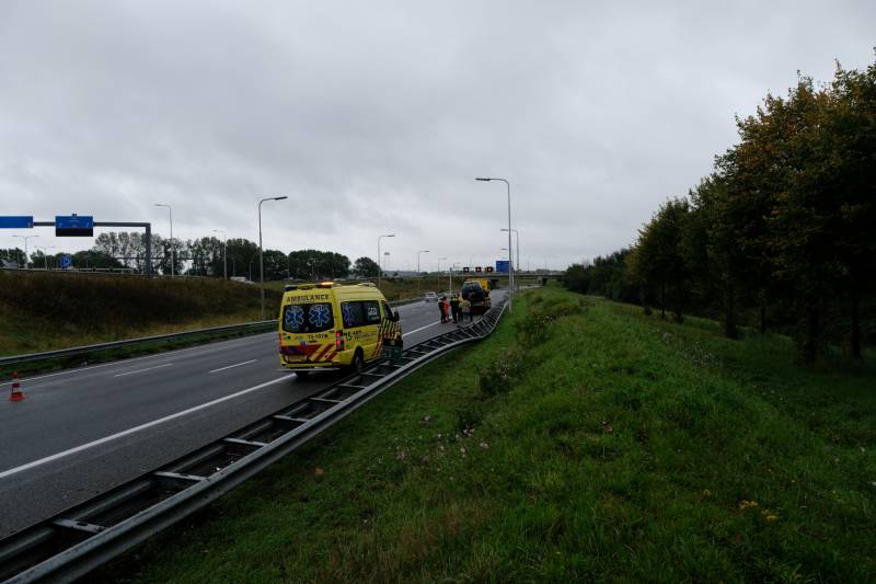 Wederom auto tegen de vangrail