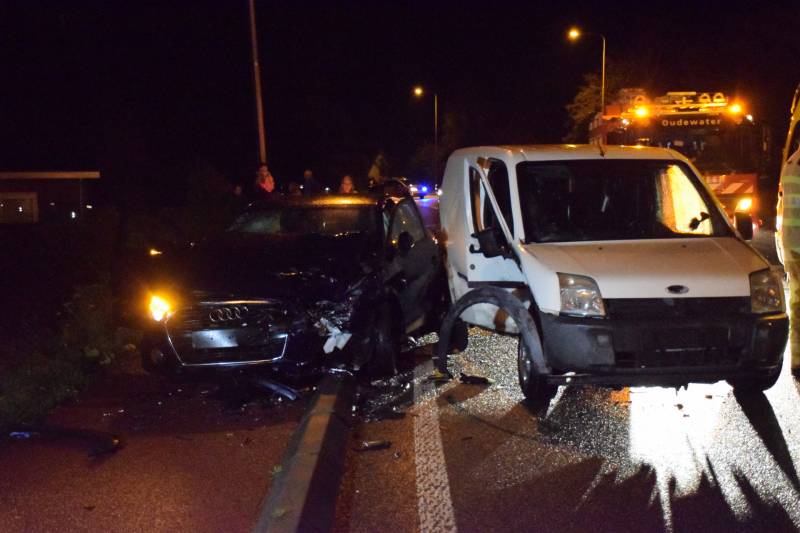 Gewonde na frontale aanrijding