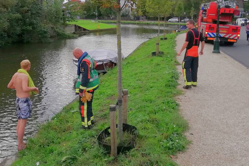 Te water geraakte persoon blijkt zwemmer