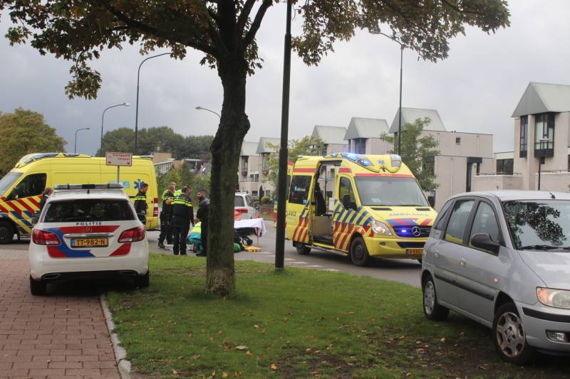 Fietsster ernstig gewond in Brinkhorst
