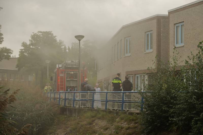 Woning Zielhorst vol rook na brand in trapkast