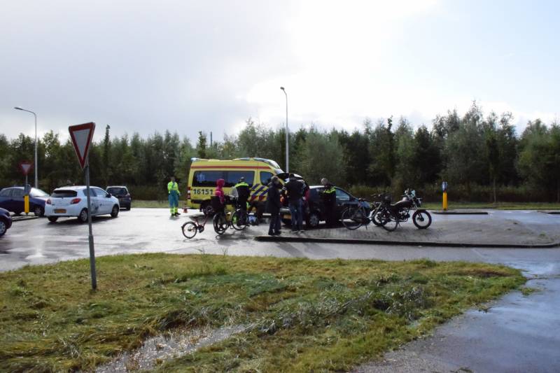 Fietser ernstig gewond na ongeval met auto