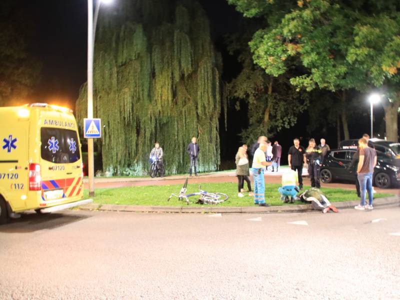 Fietser aangereden door personenauto