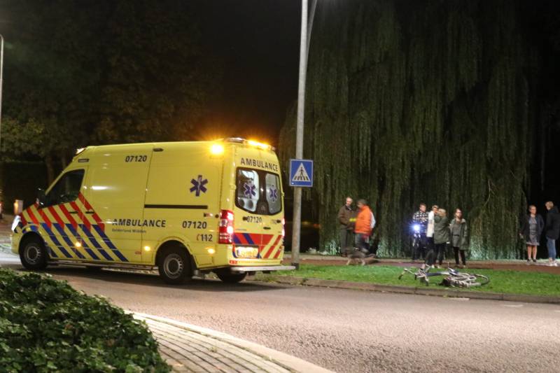 Fietser aangereden door personenauto