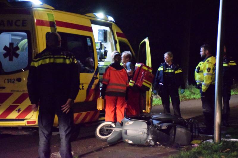 Scooterijder zwaargewond na eenzijdig ongeval