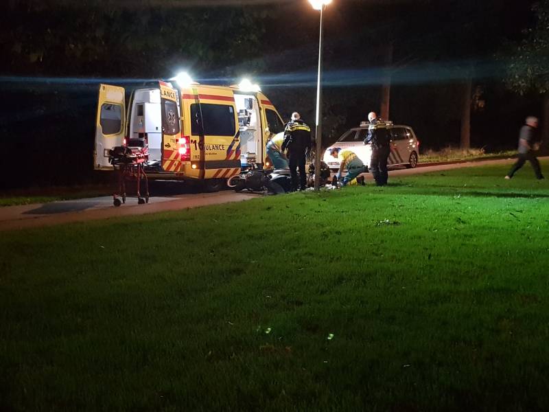 Scooterijder zwaargewond na eenzijdig ongeval