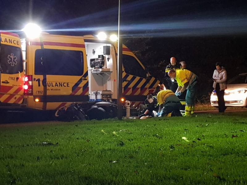 Scooterijder zwaargewond na eenzijdig ongeval