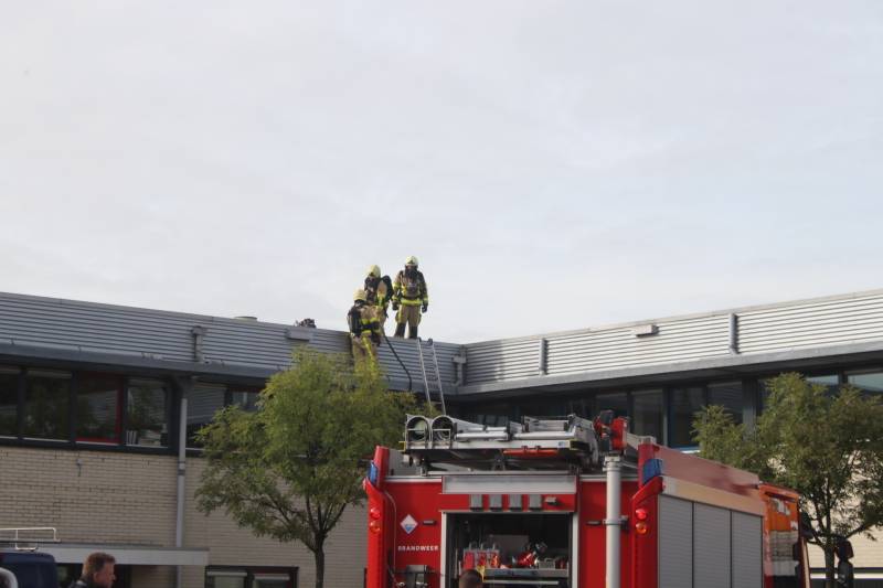 Brand op dak bedrijfspand tijdens werkzaamheden