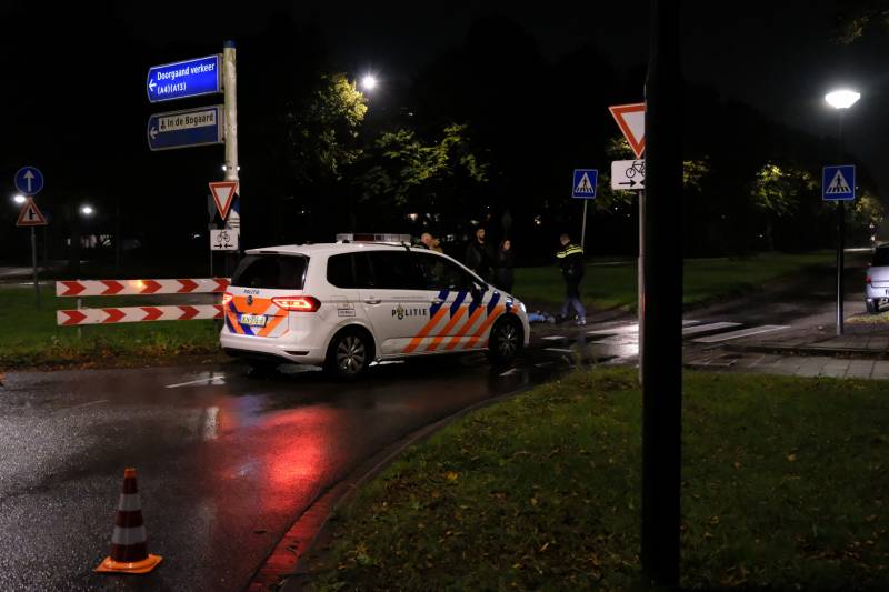 Fietser geschept door auto