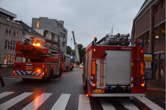 Brandweer rukt groots uit voor melding woningbrand