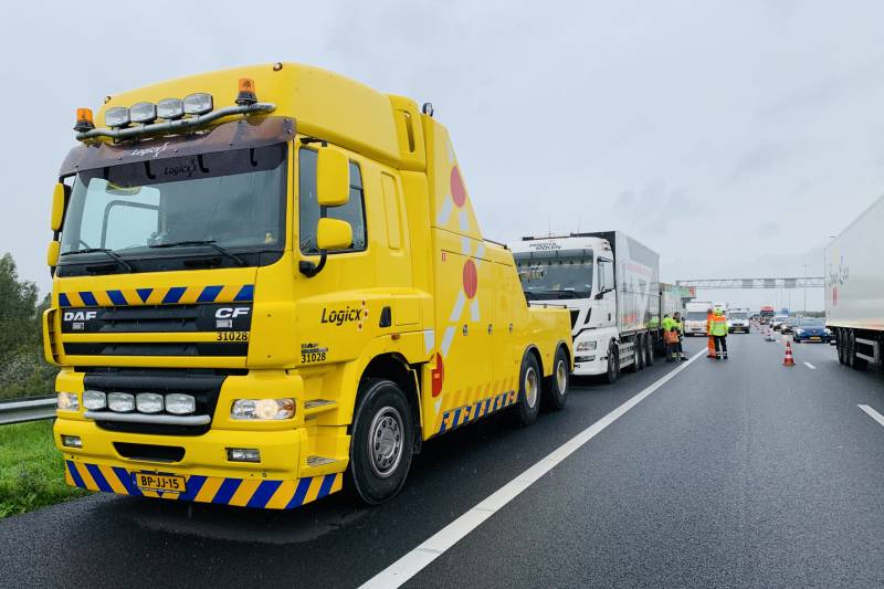Lange files na klapband vrachtwagen