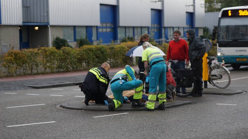 Fietser gewond na aanrijding met auto