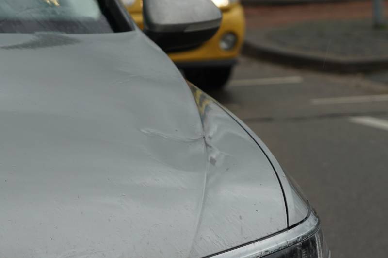 Fietser gewond na aanrijding met auto