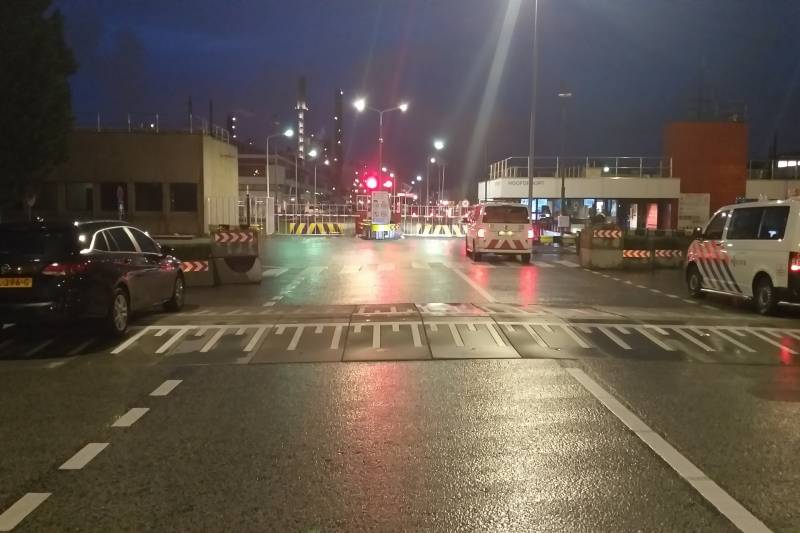 Brand bij raffinaderij Esso ExxonMobil in Botlek