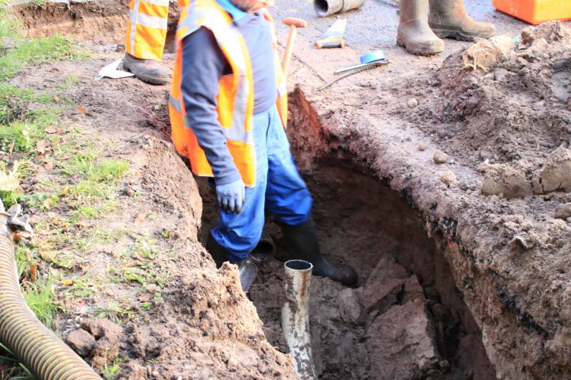 Kapotte riolering zorgt voor sinkhole