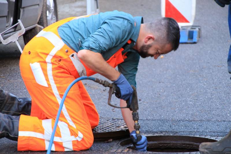 Kapotte riolering zorgt voor sinkhole