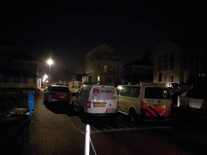 Dode op vakantiepark, politie doet onderzoek