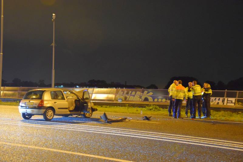 Extreme file na kettingbotsing op snelweg