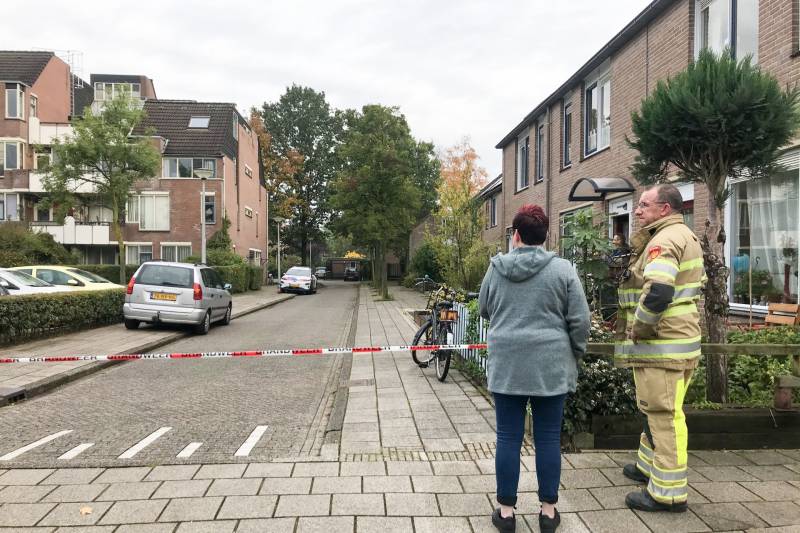Brandweer verricht metingen na gaslucht