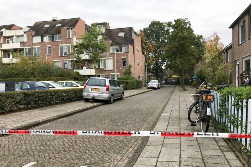 Brandweer verricht metingen na gaslucht