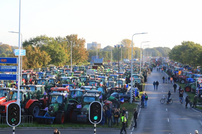 Bilthoven opslot door stikstof boerenprotest