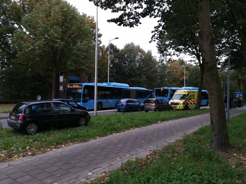 Drie auto's betrokken bij kop-staart aanrijding