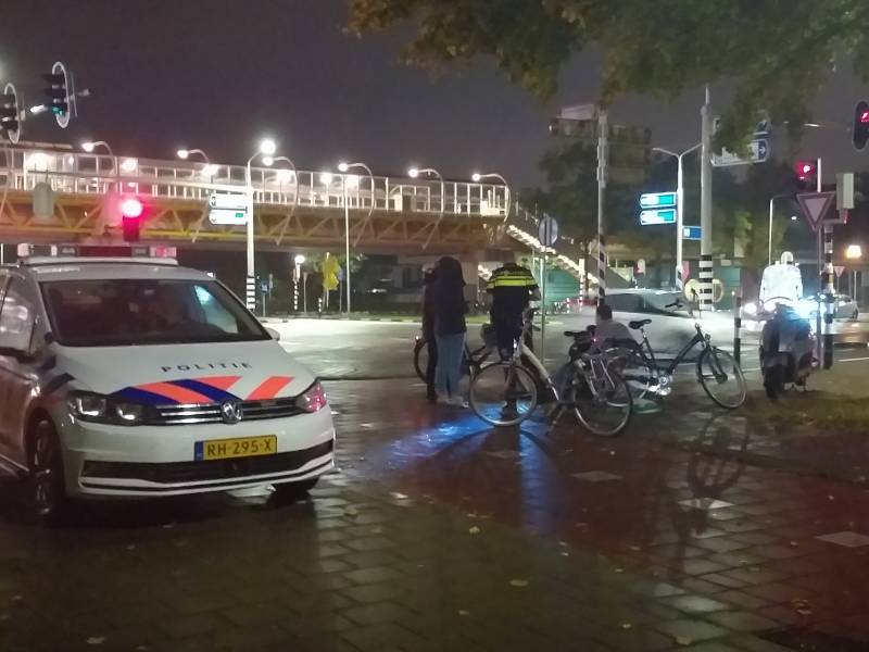 #Spijkenisse Fietser licht gewond na aanrijding met scooter Aspergedreef Spijkenisse.