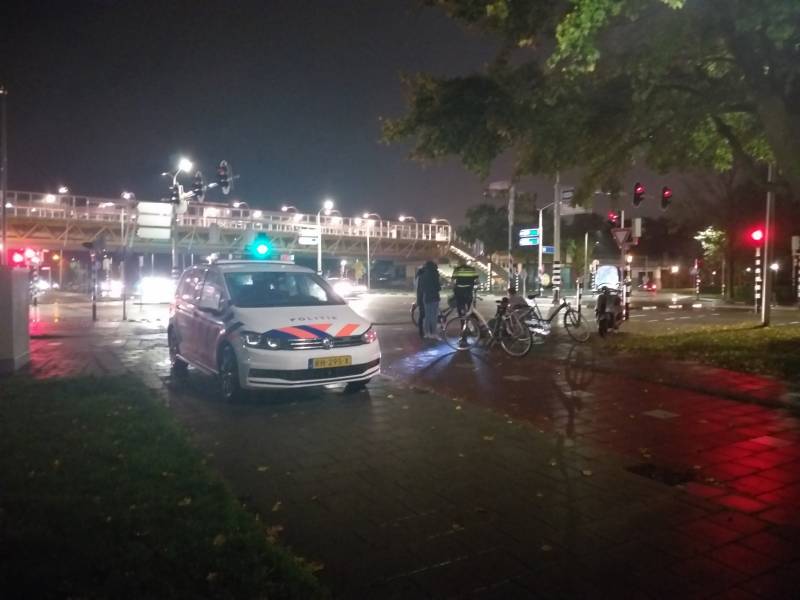 Fietser licht gewond na aanrijding met scooter