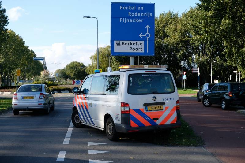Drie voertuigen betrokken bij kop-staart botsing