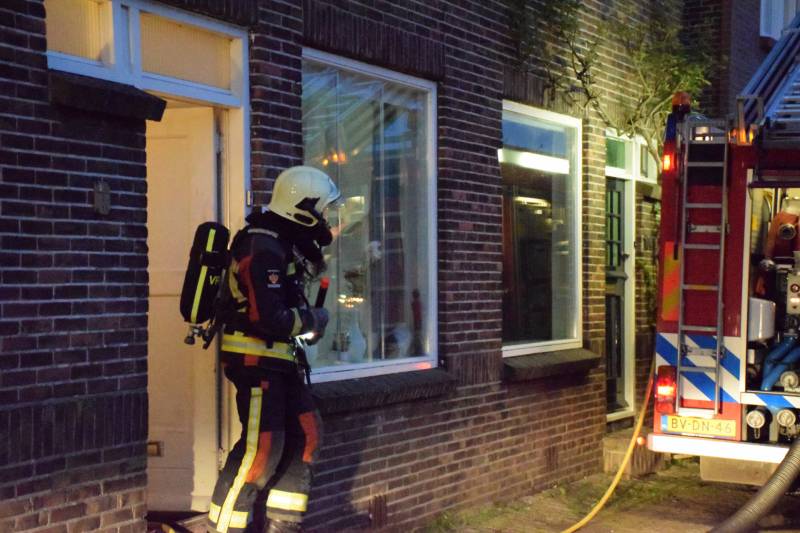 Veel schade na woningbrand