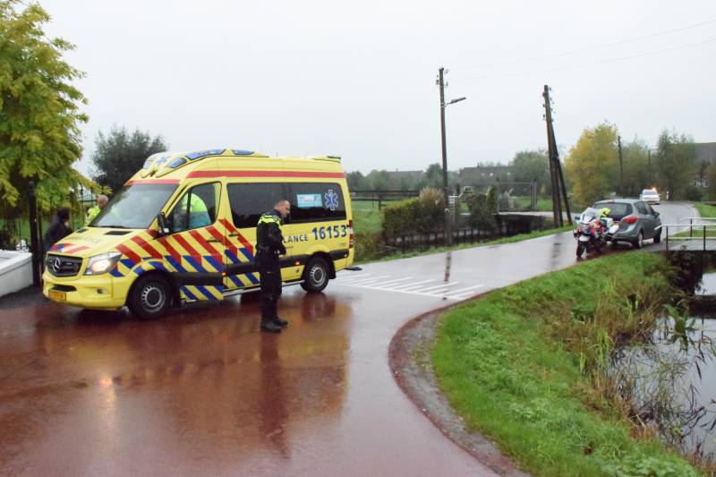 Fietsster gewond na aanrijding met auto