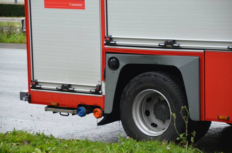 Brandweerwagen onderweg naar melding betrokken bij ongeval