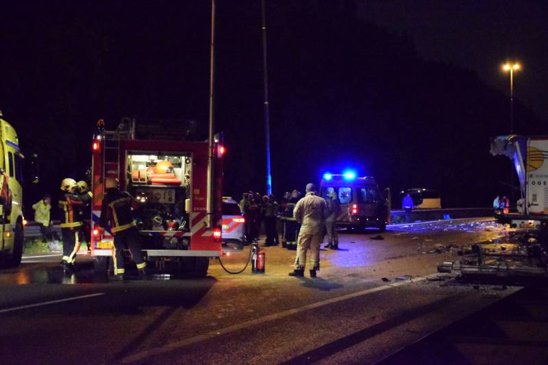 Zeer ernstig ongeval tussen twee vrachtwagens op snelweg
