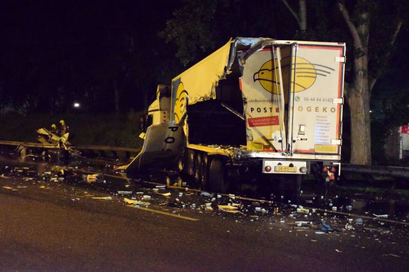 Zeer ernstig ongeval tussen twee vrachtwagens op snelweg