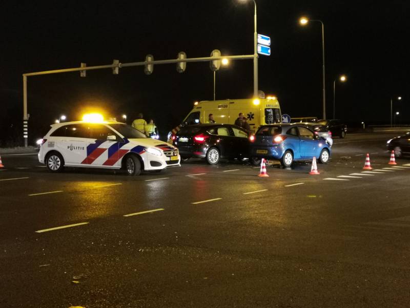 Flinke schade na botsing op kruising