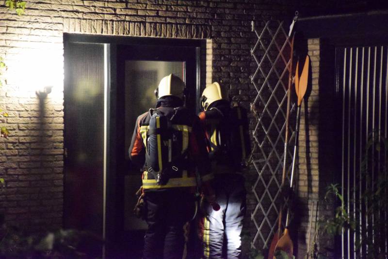 Brandweer enige tijd bezig met gaslucht