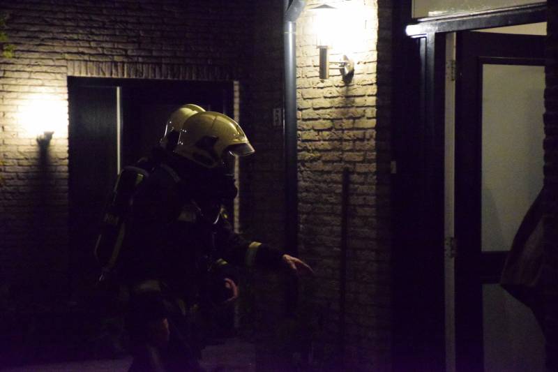 Brandweer enige tijd bezig met gaslucht