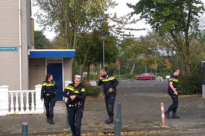 Man zwaargewond bij steekpartij na woningoverval in Hoogvliet